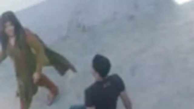 Nerdy porno fakings gratis College Babe obtiene su coño jodido