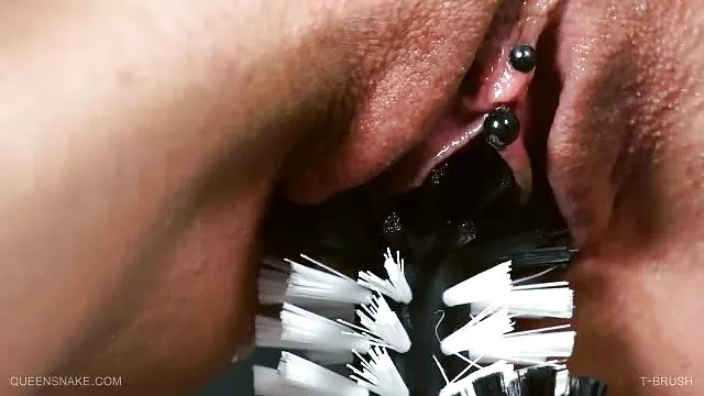 MILF recibiendo una polla en gratis fakings un bollo de hot dog