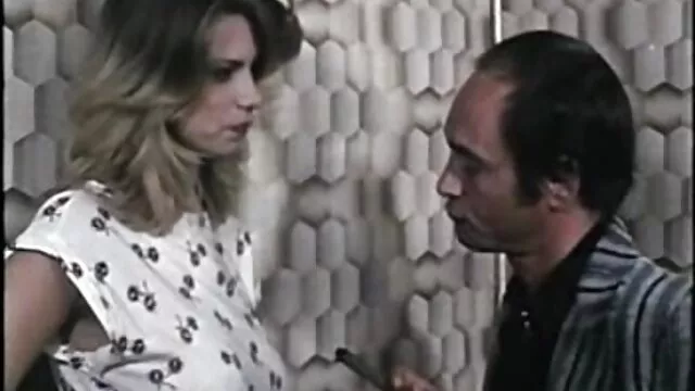 GANGBANG INTERRACIAL CON CHICA BLANCA de fakings (chica blanca grande)